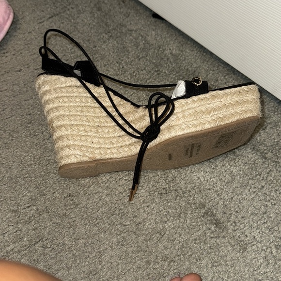 NIB Fashion Nova Black Espadrille Wedge Sandals - Picture 3 of 4